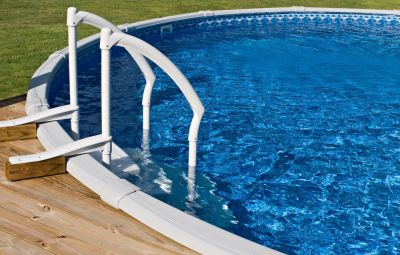 A smooth, well-maintained liner enhances the poolu2019s look